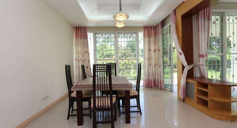 For sale 3 bedrooms house in Saraphi, Chiang Mai