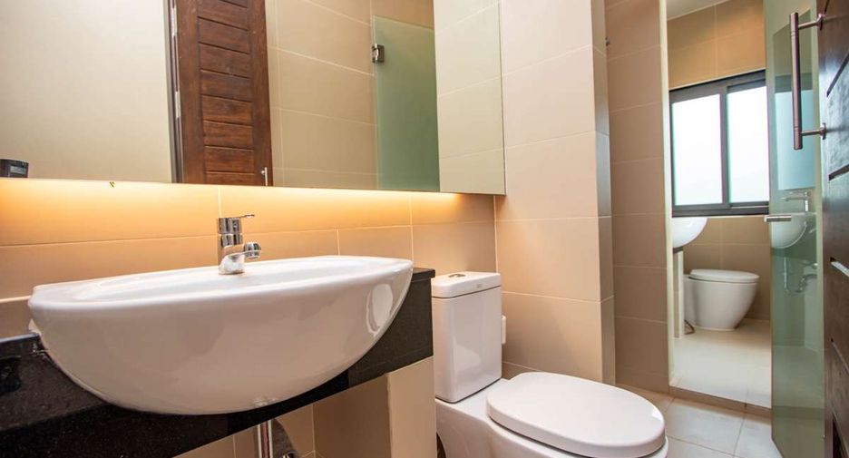 For sale 2 bedrooms condo in Mueang Chiang Mai, Chiang Mai