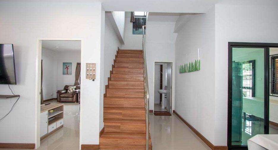 À vendre 4 chambres maison à Saraphi, Chiang Mai