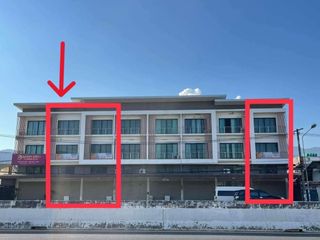 Local comercial en venta de 4 habitaciones en Mueang Chiang Mai, Chiang Mai