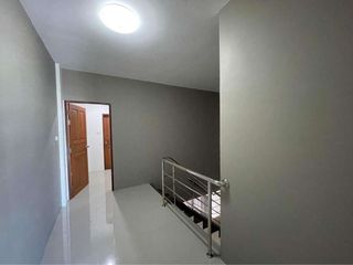 Local comercial en venta de 4 habitaciones en Mueang Chiang Mai, Chiang Mai