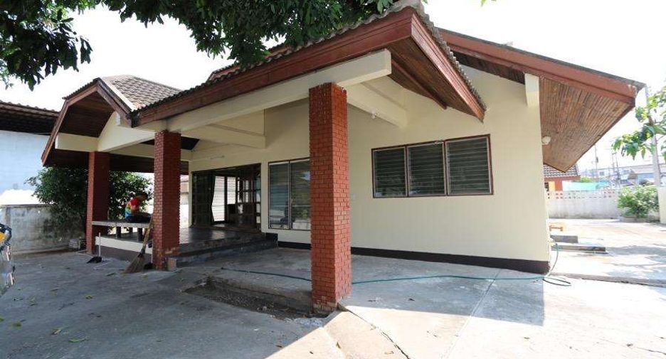 Продажа 4 спальни дом в Mueang Chiang Mai, Чианг Маи