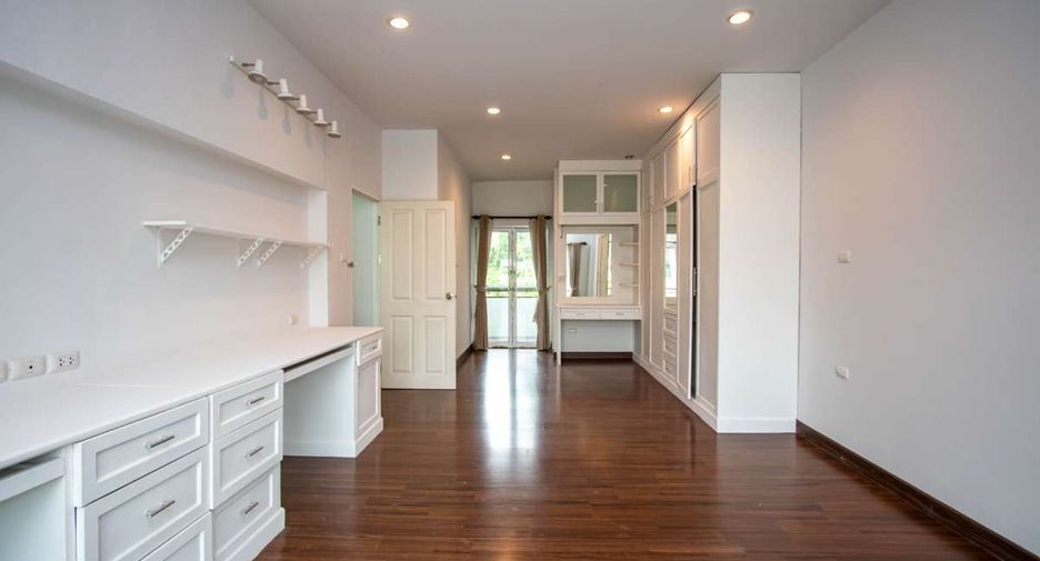 For sale 3 bedrooms house in San Sai, Chiang Mai