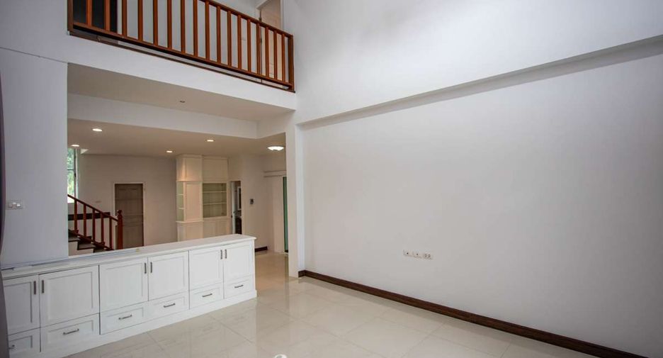 For sale 3 bedrooms house in San Sai, Chiang Mai