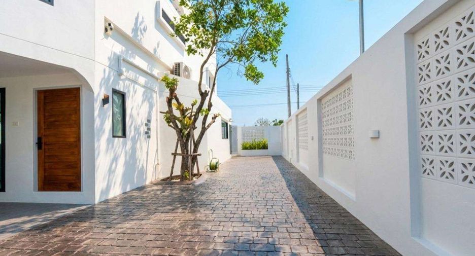 Casa en venta de 4 habitaciones en Hang Dong, Chiang Mai