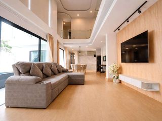 Casa en venta de 4 habitaciones en Hang Dong, Chiang Mai