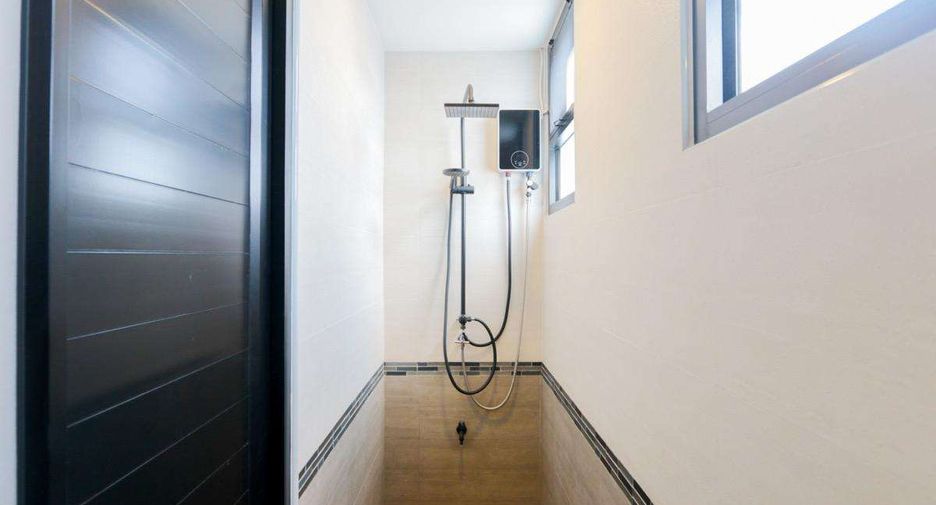Casa en venta de 4 habitaciones en Hang Dong, Chiang Mai