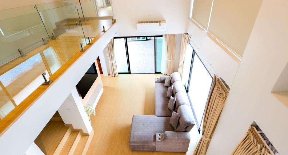 Casa en venta de 4 habitaciones en Hang Dong, Chiang Mai