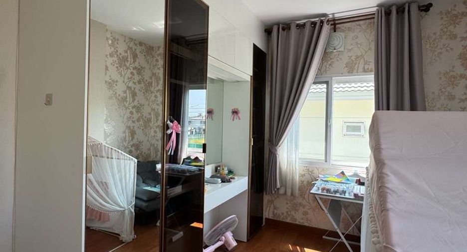 For sale 4 bedrooms house in Hang Dong, Chiang Mai