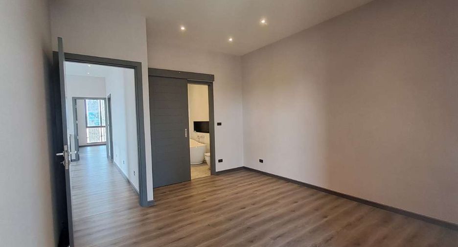 Продажа 4 спальни дом в Mueang Chiang Mai, Чианг Маи