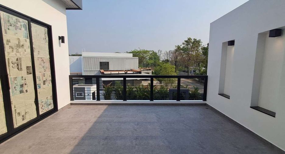 Продажа 4 спальни дом в Mueang Chiang Mai, Чианг Маи
