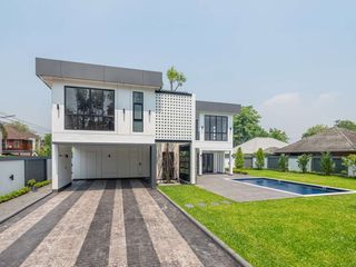 Продажа 4 спальни дом в Mueang Chiang Mai, Чианг Маи