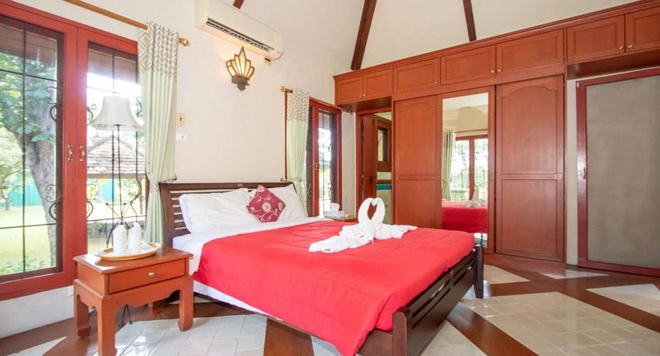 For sale 4 bedrooms house in Saraphi, Chiang Mai