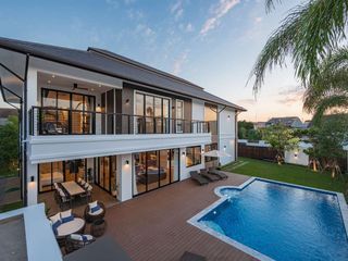 For sale 5 bedrooms house in Hang Dong, Chiang Mai
