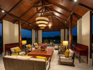 For sale 5 bedrooms house in Saraphi, Chiang Mai
