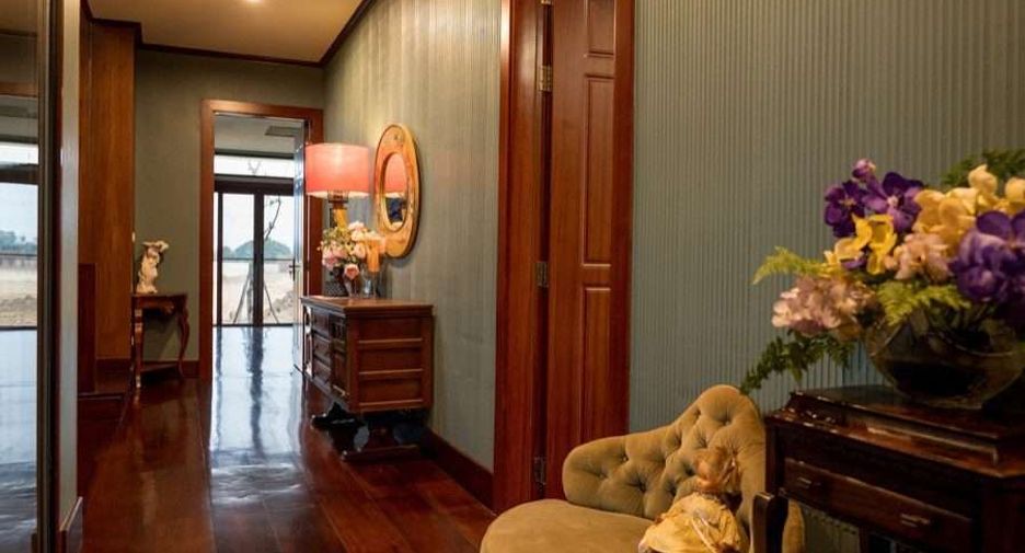 For sale 5 bedrooms house in Saraphi, Chiang Mai