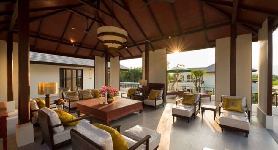For sale 5 bedrooms house in Saraphi, Chiang Mai