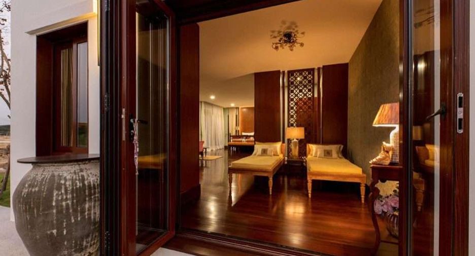For sale 5 bedrooms house in Saraphi, Chiang Mai