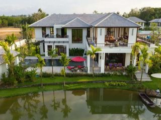 For sale 5 bedrooms house in Saraphi, Chiang Mai