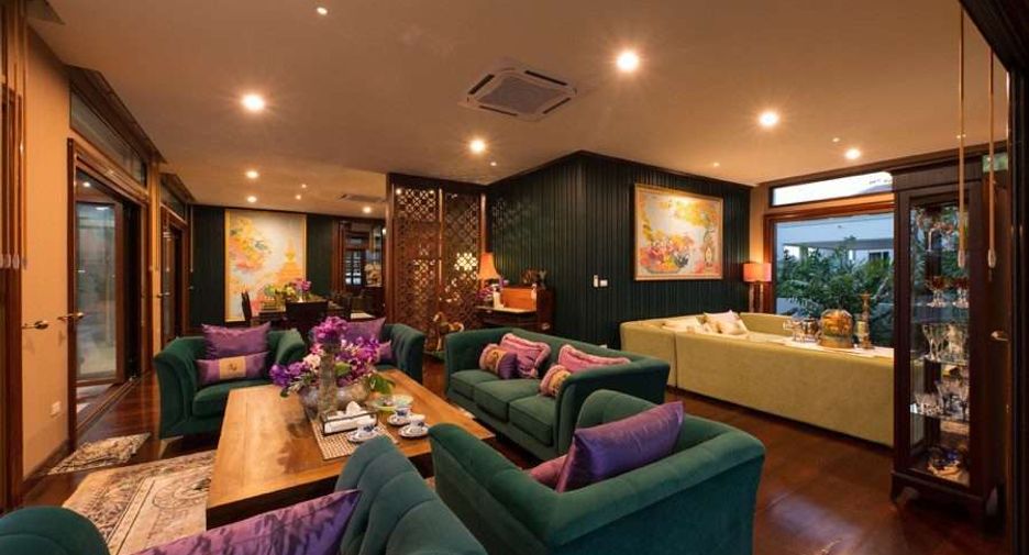 For sale 5 bedrooms house in Saraphi, Chiang Mai