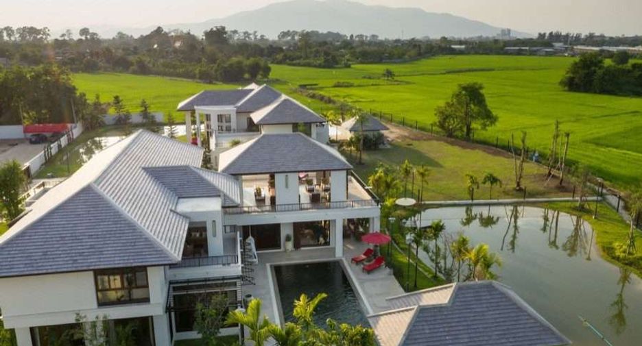 For sale 5 bedrooms house in Saraphi, Chiang Mai