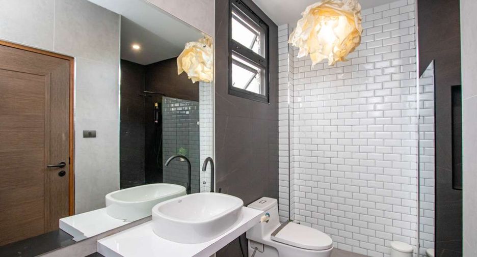 For sale 3 bedrooms house in San Sai, Chiang Mai