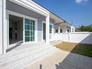 For sale 3 bedrooms house in Saraphi, Chiang Mai