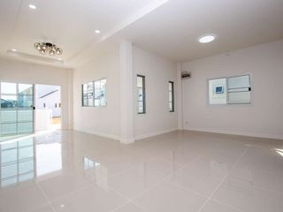 For sale 3 bedrooms house in Saraphi, Chiang Mai