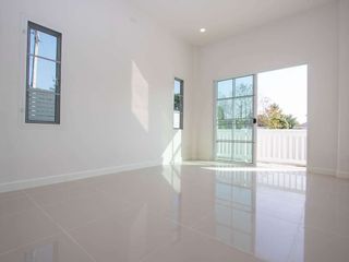 For sale 3 bedrooms house in Saraphi, Chiang Mai