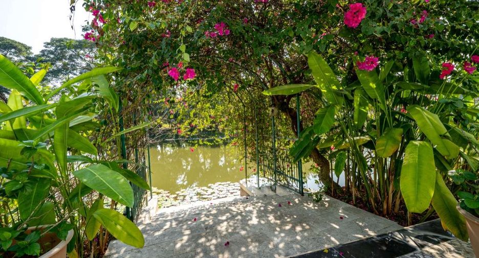 For sale 4 bedrooms house in Doi Saket, Chiang Mai
