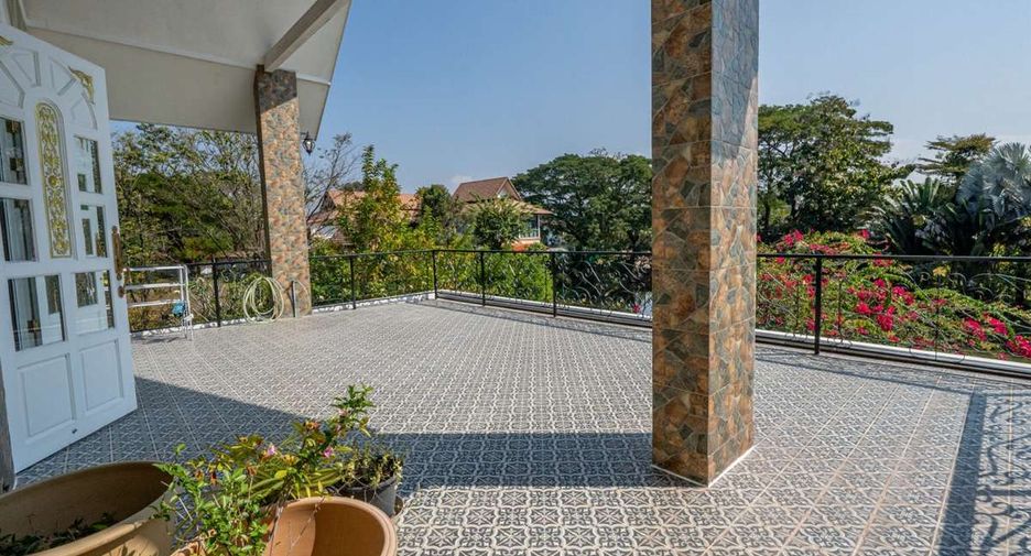 For sale 4 bedrooms house in Doi Saket, Chiang Mai