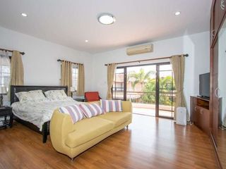 À vendre 4 chambres maison à Saraphi, Chiang Mai