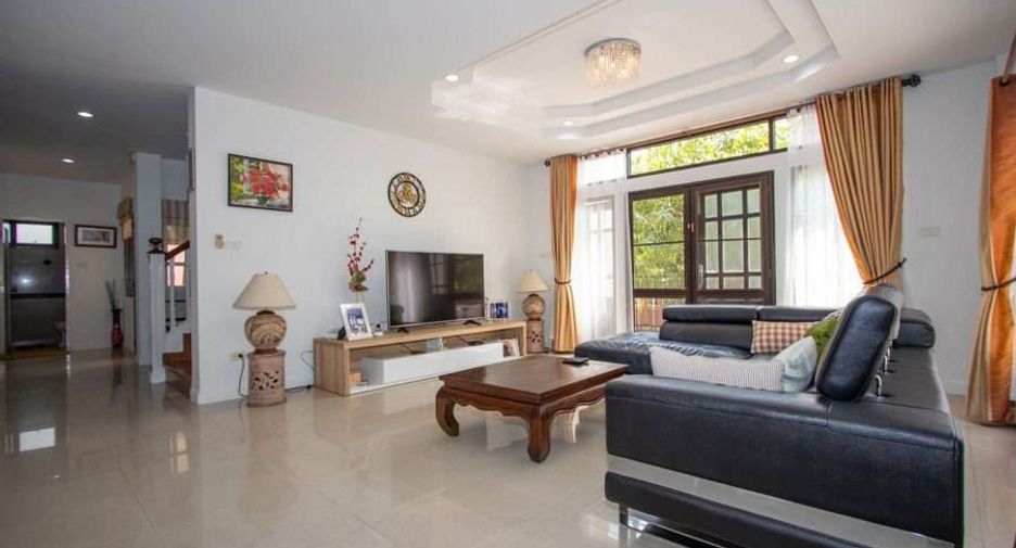 À vendre 4 chambres maison à Saraphi, Chiang Mai