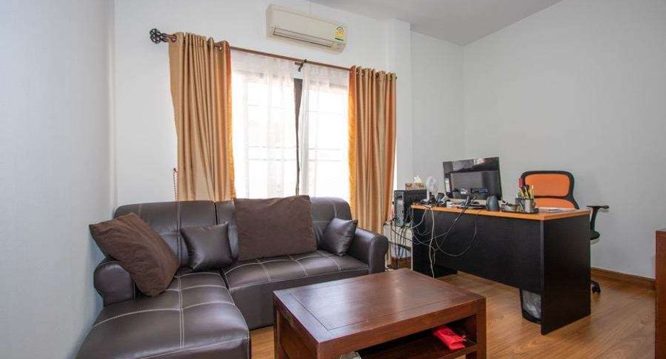 À vendre 4 chambres maison à Saraphi, Chiang Mai