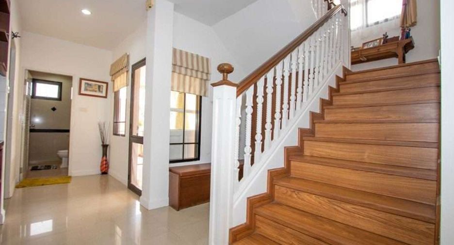 À vendre 4 chambres maison à Saraphi, Chiang Mai