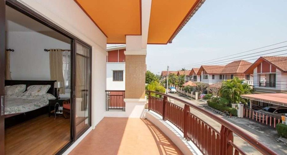 À vendre 4 chambres maison à Saraphi, Chiang Mai