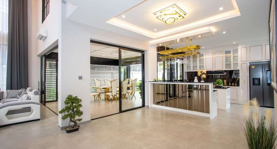 Продажа 4 спальни дом в Mueang Chiang Mai, Чианг Маи