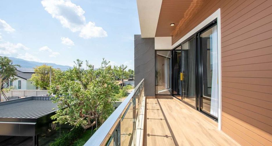 Продажа 4 спальни дом в Mueang Chiang Mai, Чианг Маи