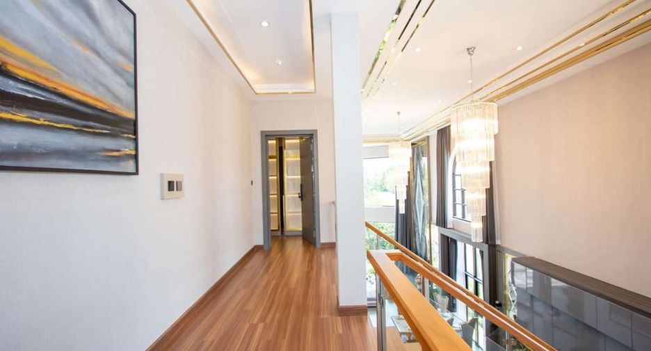 Продажа 4 спальни дом в Mueang Chiang Mai, Чианг Маи