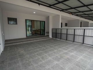 Casa en venta de 3 habitaciones en San Kamphaeng, Chiang Mai