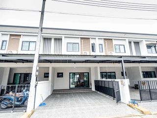 Casa en venta de 3 habitaciones en San Kamphaeng, Chiang Mai