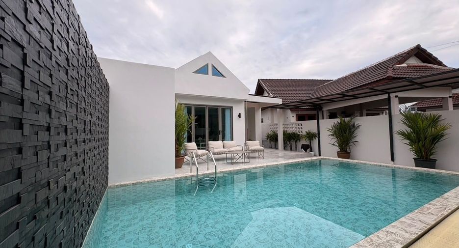 For sale 3 bedrooms villa in Kathu, Phuket