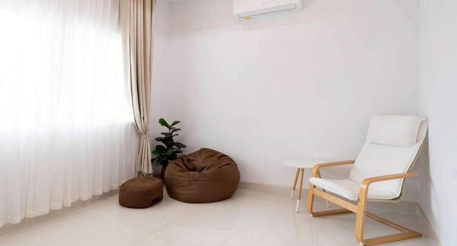 For rent 3 bedrooms villa in Huay Yai, Pattaya