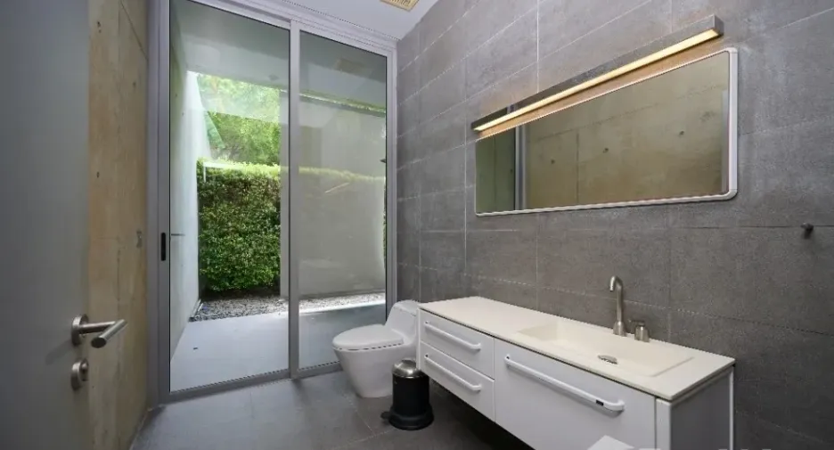 For sale 5 bedrooms villa in Thalang, Phuket