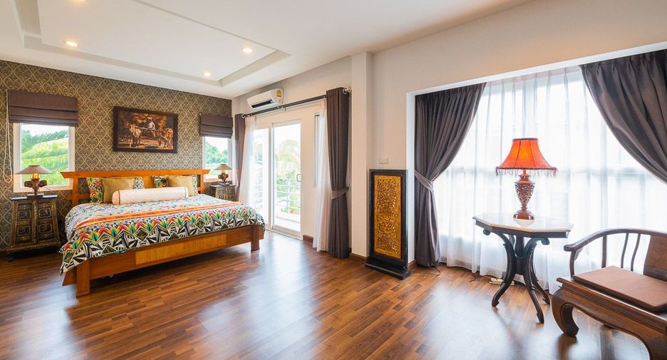 For rent 3 bedrooms house in East Pattaya, Pattaya