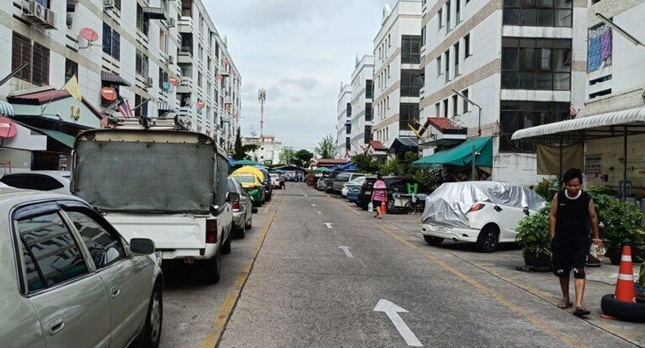 For sale スタジオ condo in Bang Khen, Bangkok