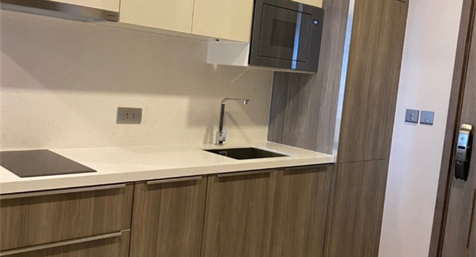 For sale 1 Beds condo in Khlong Toei, Bangkok