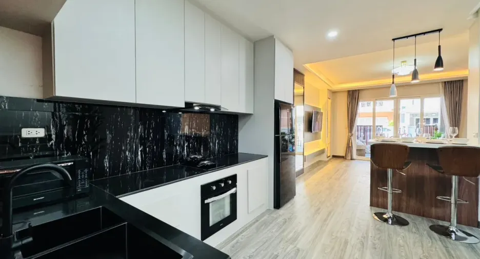 For sale 2 ベッドルーム townhouse in South Pattaya, Pattaya