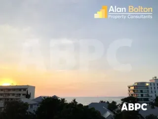 Casa en alquiler de 3 habitaciones en Bang Lamung, Chonburi