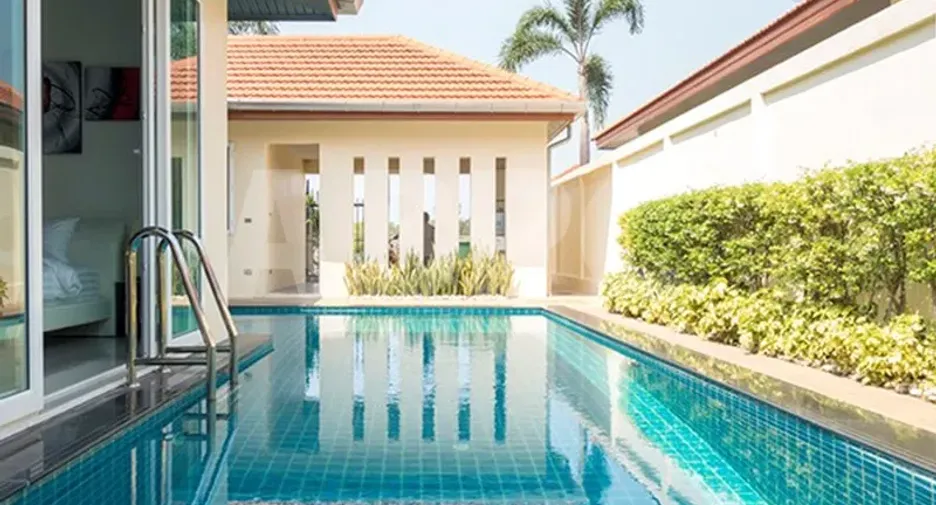 For rent and for sale 4 bedrooms house in East Pattaya, Pattaya